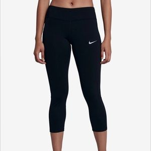 Nike Crop Leggings